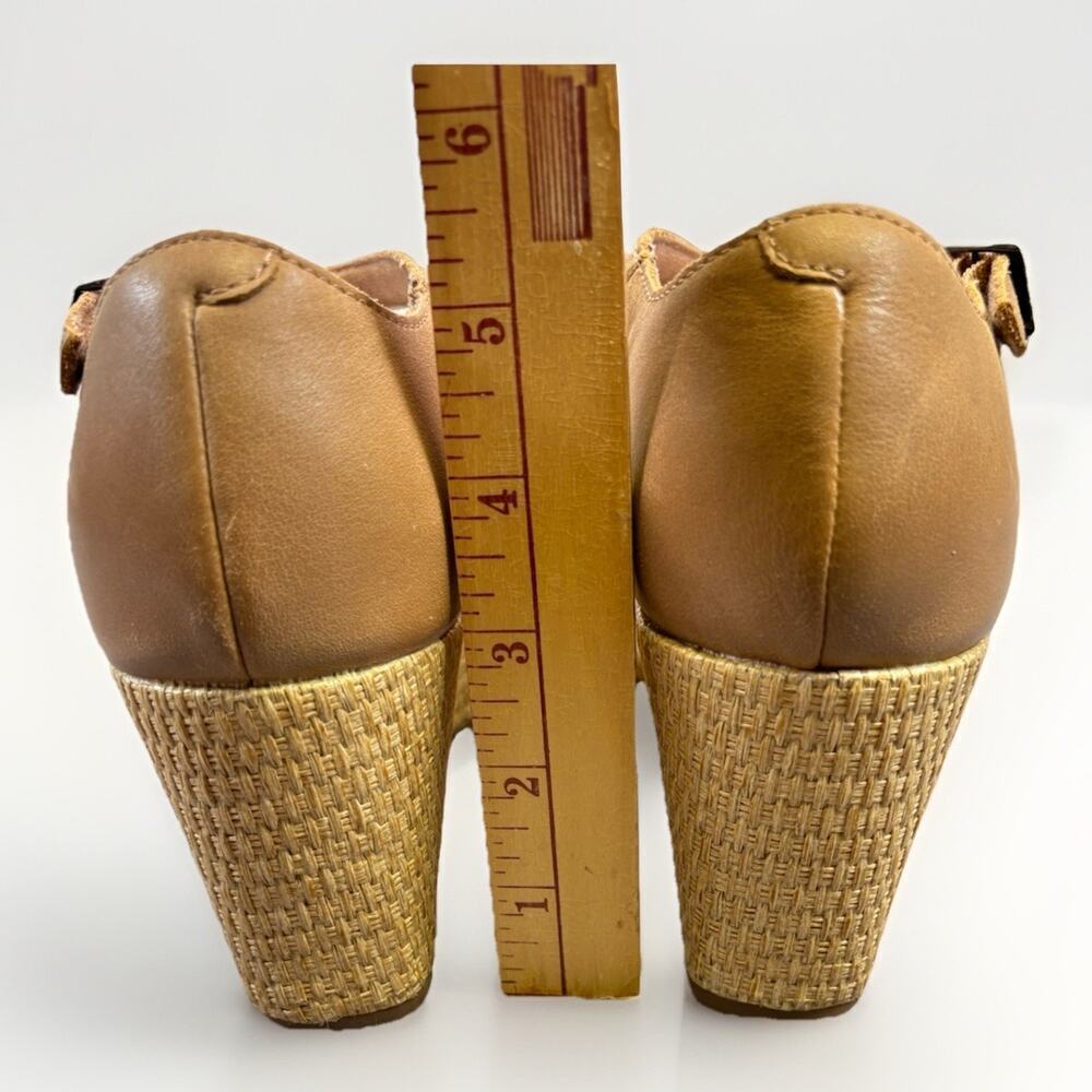 Clark’s Collection Women’s Wedge Sandal Woven Toe Strap, Ankle Buckle Size 10 - Picture 6 of 7